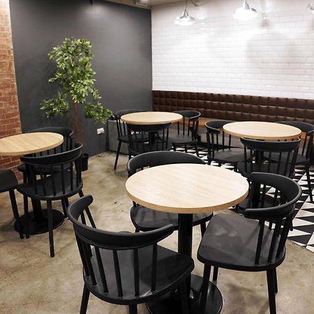 Mystay Hotel Bgc West Makati City Екстериор снимка