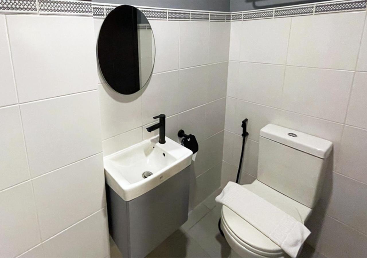 Mystay Hotel Bgc West Makati City Екстериор снимка