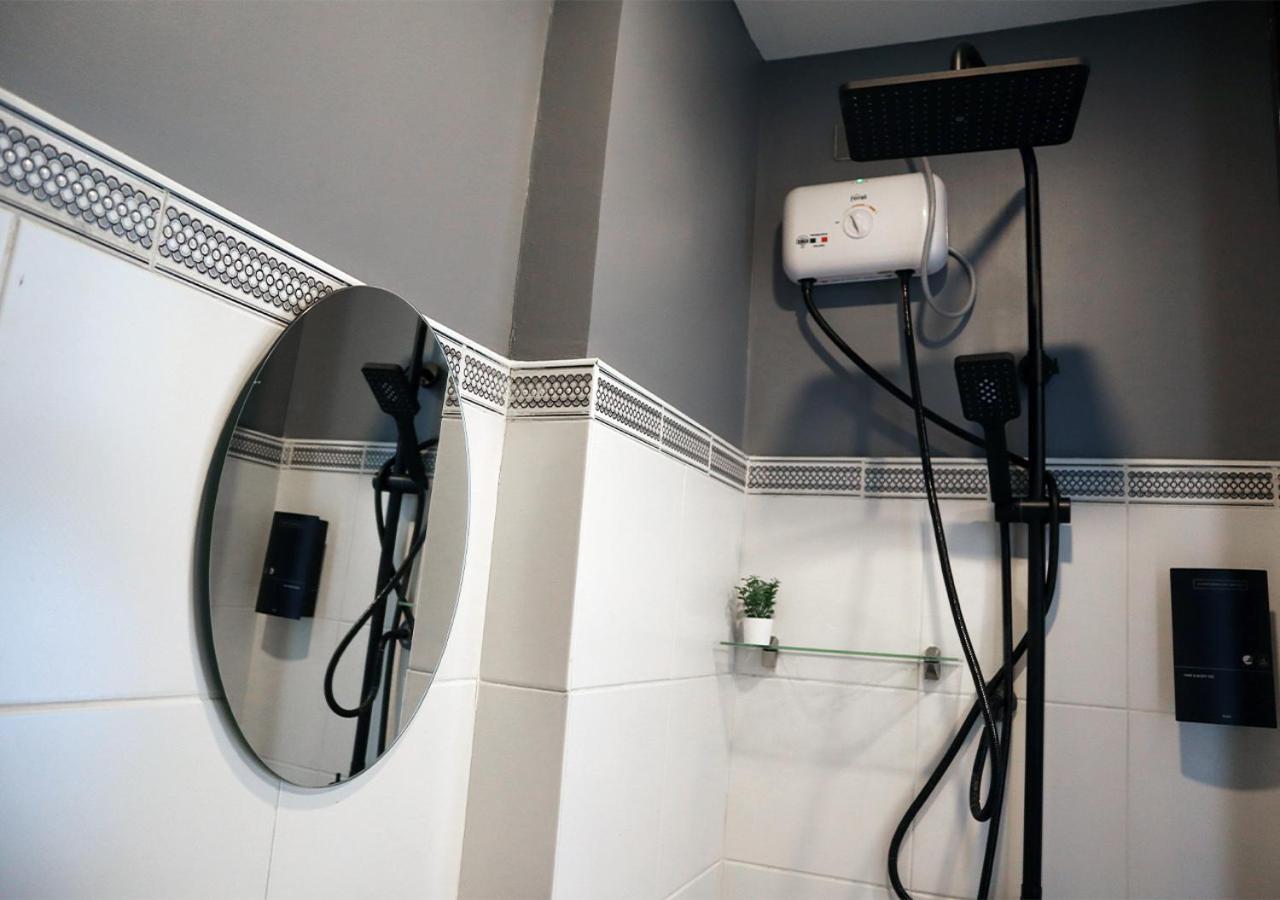 Mystay Hotel Bgc West Makati City Екстериор снимка