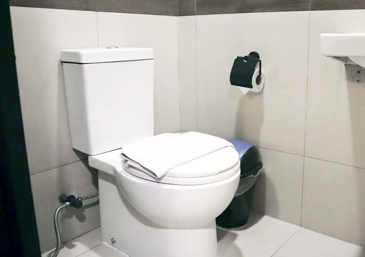 Mystay Hotel Bgc West Makati City Екстериор снимка